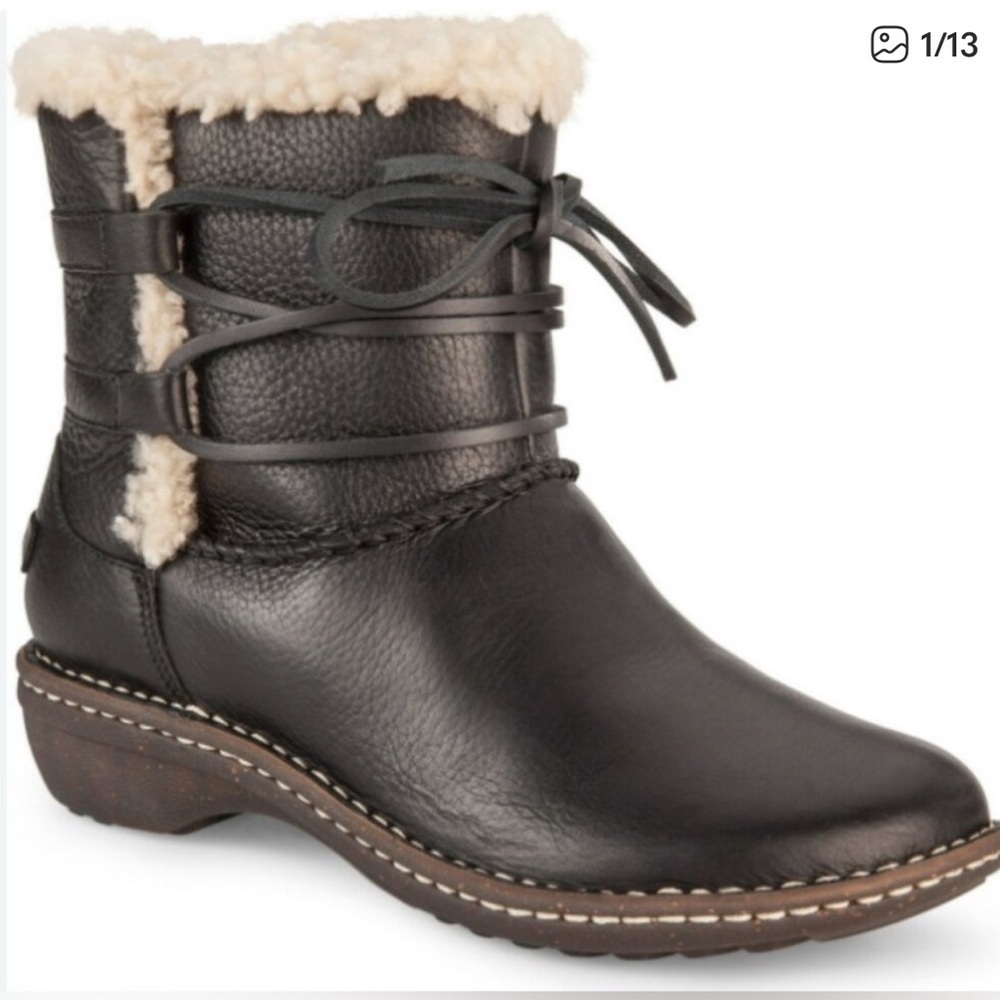 UGG Caspia Black Leather Lace Up Shearling Boots sz 6 preloved like new .